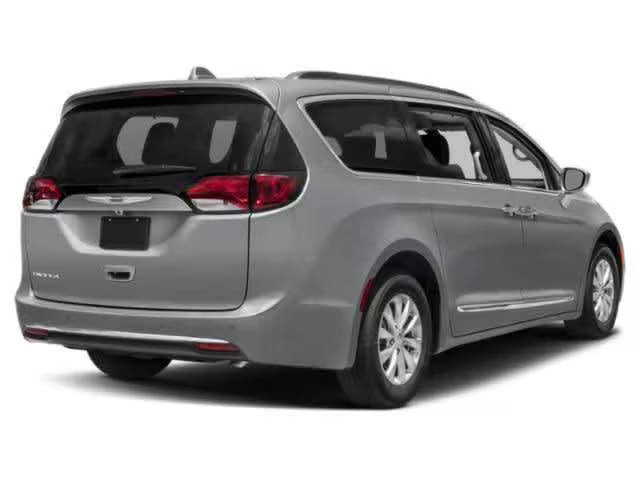 2018 Chrysler Pacifica Minivan Limited FWD photo