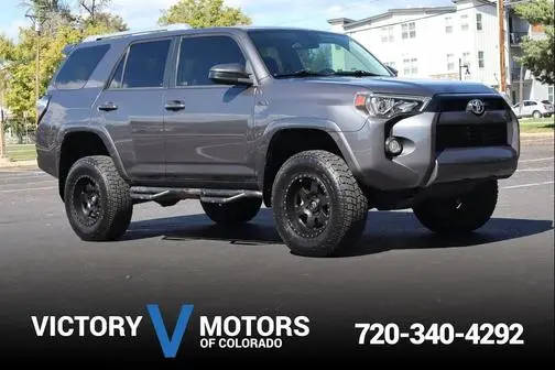 2018 Toyota 4Runner SR5 4WD photo