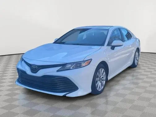 2018 Toyota Camry LE FWD photo
