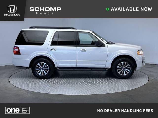 2017 Ford Expedition XLT 4WD photo