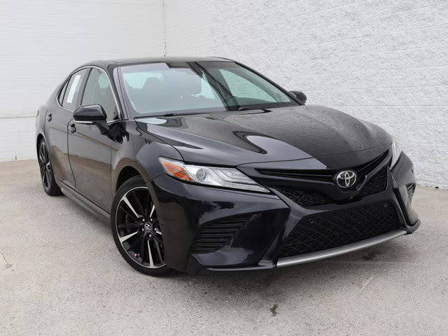 2018 Toyota Camry XSE FWD photo