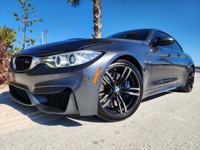 2015 BMW M4  RWD photo