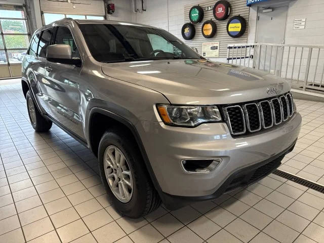 2018 Jeep Grand Cherokee Laredo E 4WD photo