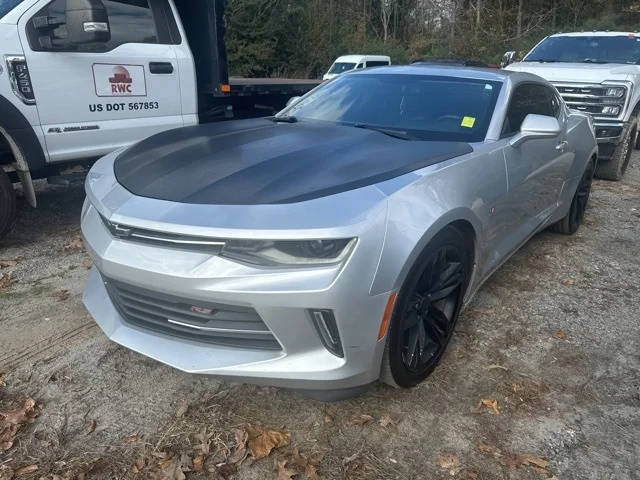 2017 Chevrolet Camaro 1LT RWD photo