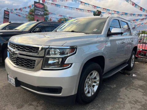 2018 Chevrolet Tahoe LT 4WD photo