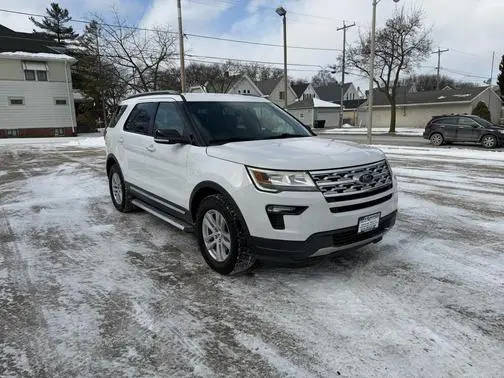 2018 Ford Explorer XLT 4WD photo