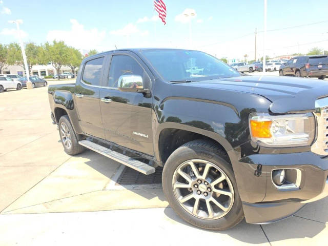 2018 GMC Canyon 4WD Denali 4WD photo