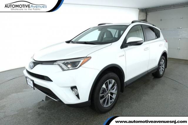 2018 Toyota RAV4 Hybrid XLE AWD photo