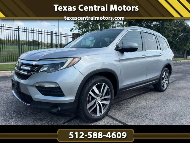 2018 Honda Pilot Touring FWD photo