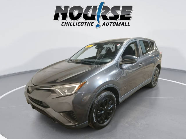 2018 Toyota RAV4 LE AWD photo