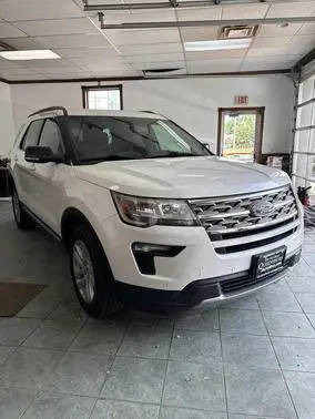 2018 Ford Explorer XLT 4WD photo