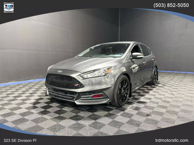 2018 Ford Focus ST FWD photo