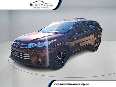 2018 Toyota Highlander Hybrid XLE AWD photo