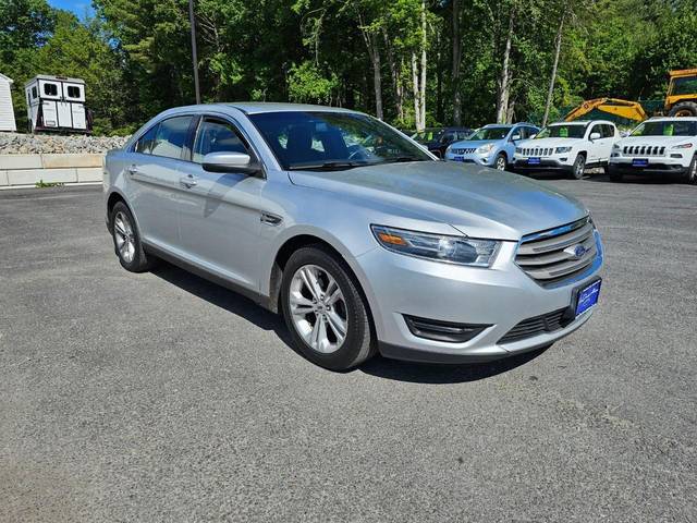 2018 Ford Taurus SEL AWD photo