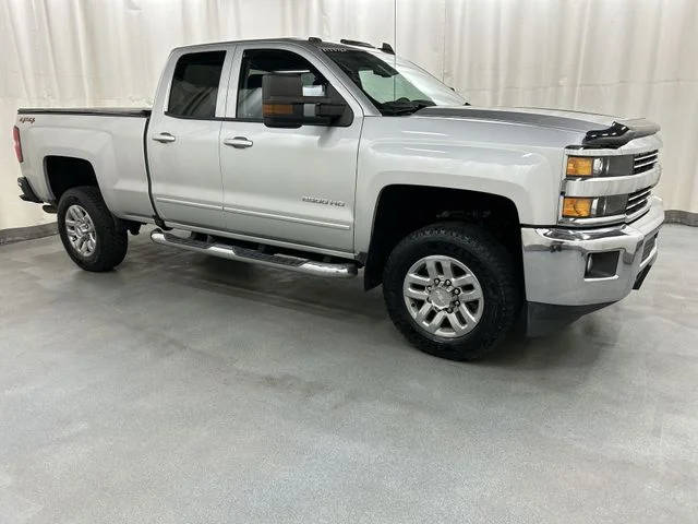 2018 Chevrolet Silverado 2500HD LT 4WD photo