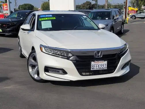 2018 Honda Accord Touring 1.5T FWD photo