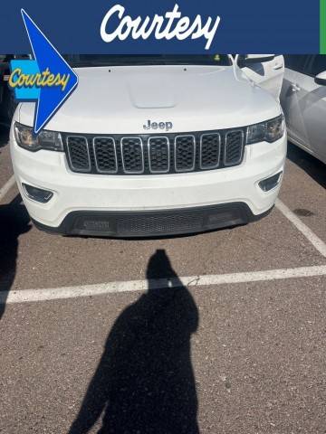 2018 Jeep Grand Cherokee Laredo E RWD photo