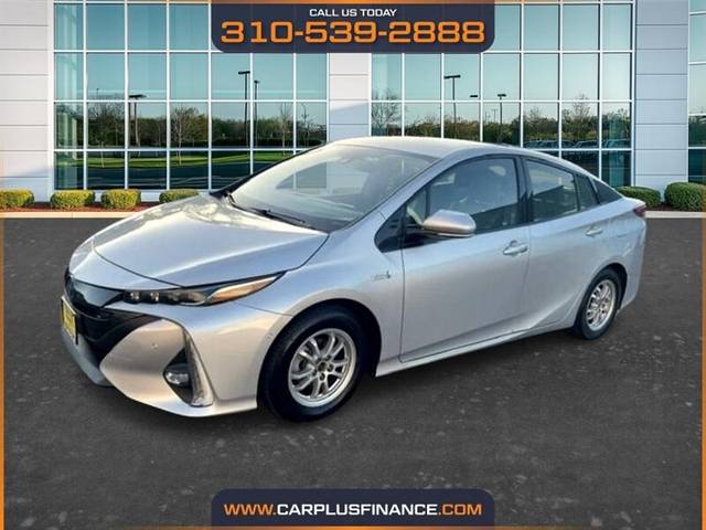 2017 Toyota Prius Prime Advanced FWD photo