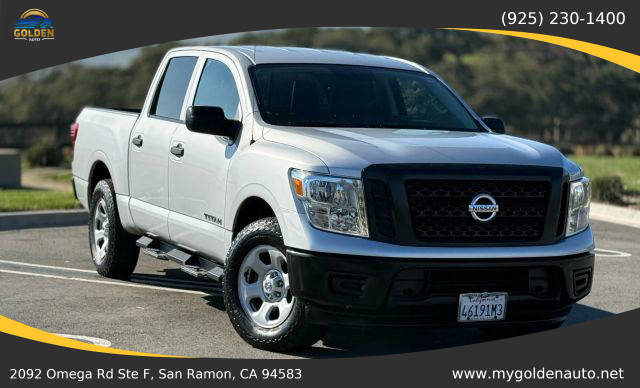 2018 Nissan Titan S 4WD photo