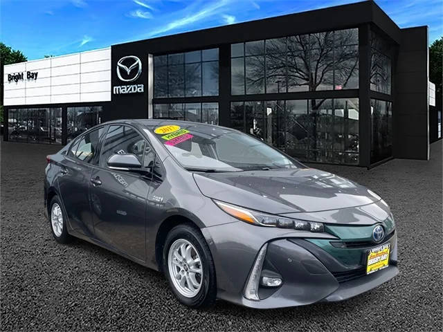 2017 Toyota Prius Prime Advanced FWD photo