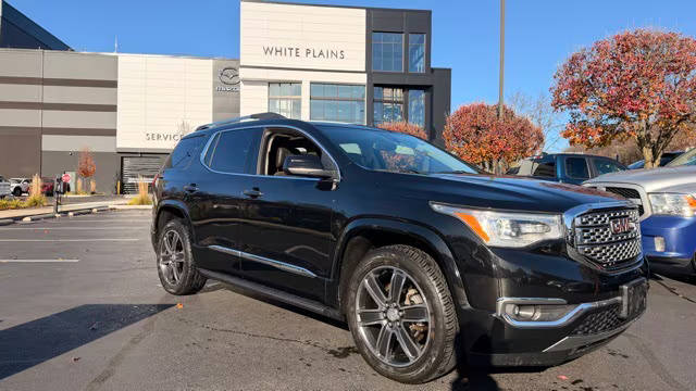 2018 GMC Acadia Denali AWD photo