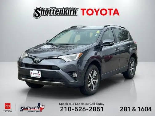 2018 Toyota RAV4 XLE FWD photo