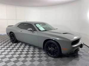 2018 Dodge Challenger SXT Plus RWD photo