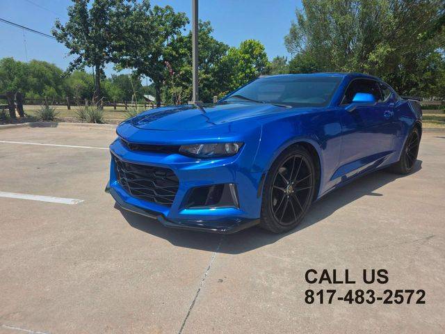2018 Chevrolet Camaro 1LT RWD photo