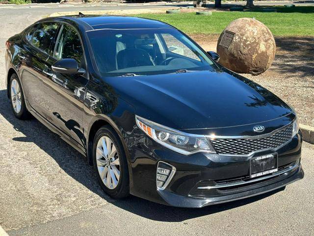 2018 Kia Optima S FWD photo