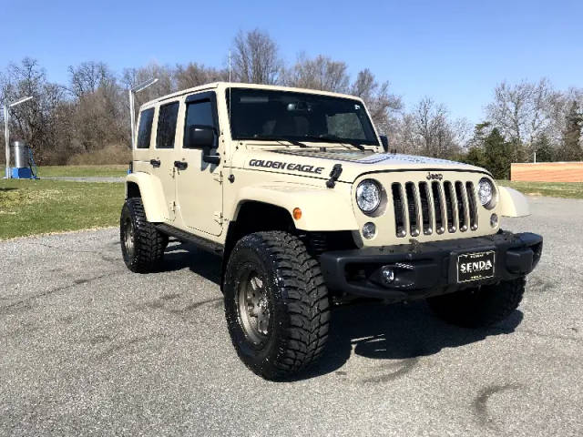 2018 Jeep Wrangler Unlimited Golden Eagle 4WD photo