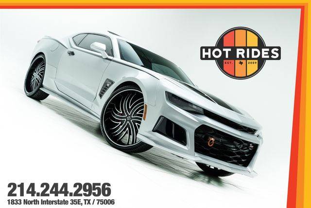 2017 Chevrolet Camaro 1LT RWD photo