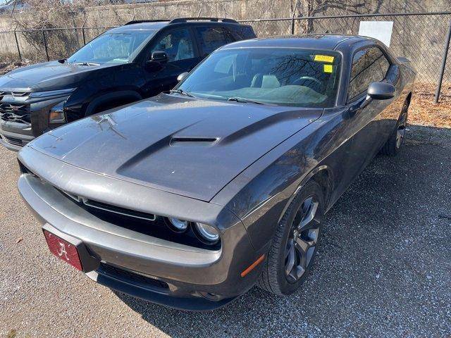 2018 Dodge Challenger SXT Plus RWD photo