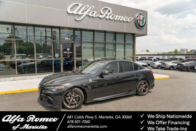 2018 Alfa Romeo Giulia RWD photo