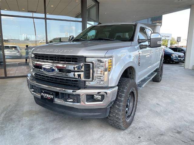 2018 Ford F-250 Super Duty XLT 4WD photo