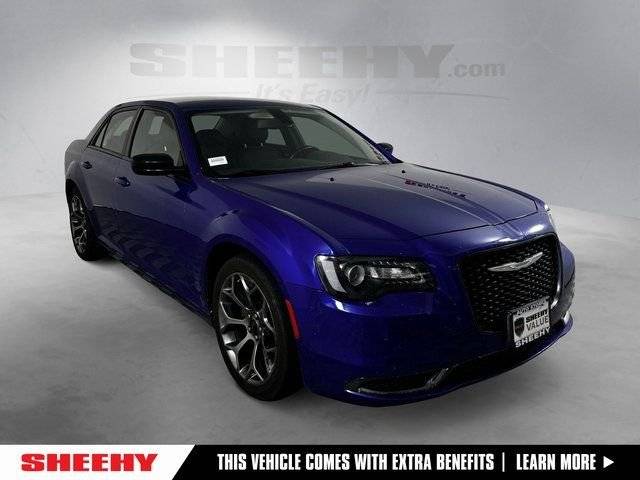 2018 Chrysler 300 Touring RWD photo