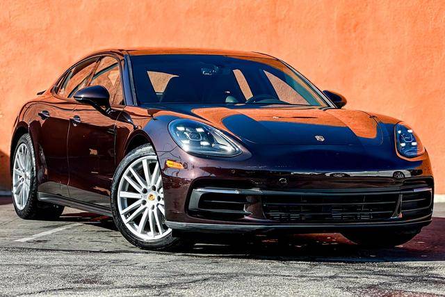 2018 Porsche Panamera 4 AWD photo