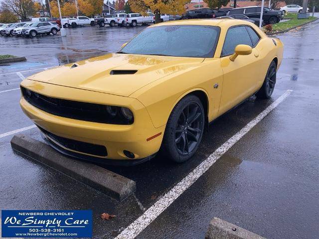 2018 Dodge Challenger SXT Plus RWD photo