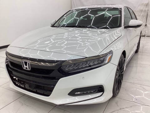 2018 Honda Accord Touring 2.0T FWD photo