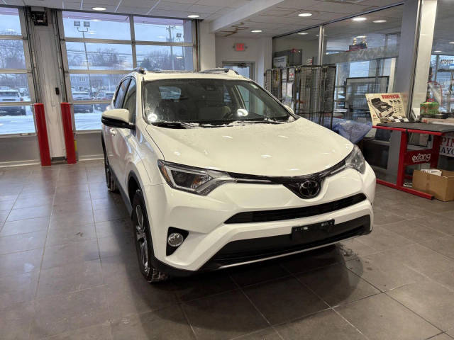 2018 Toyota RAV4 XLE AWD photo