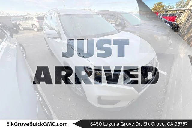 2018 Nissan Rogue SV FWD photo