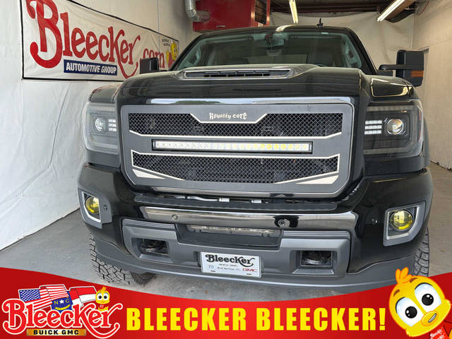 2018 GMC Sierra 2500HD SLT 4WD photo