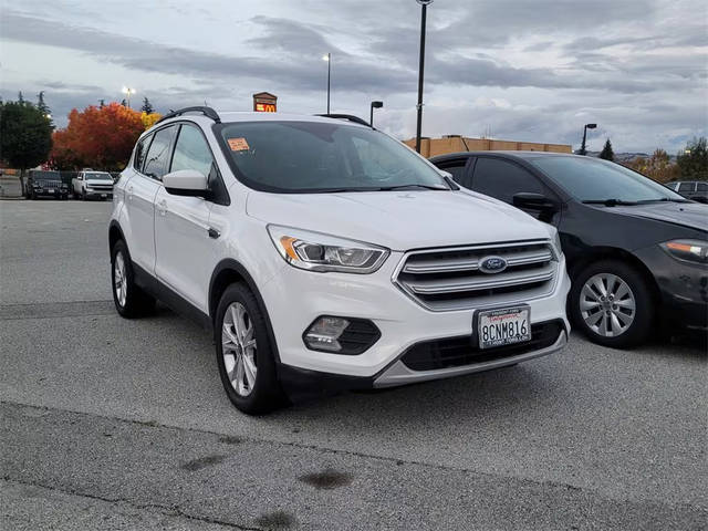 2018 Ford Escape SEL FWD photo