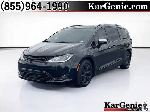2018 Chrysler Pacifica Minivan Hybrid Limited FWD photo