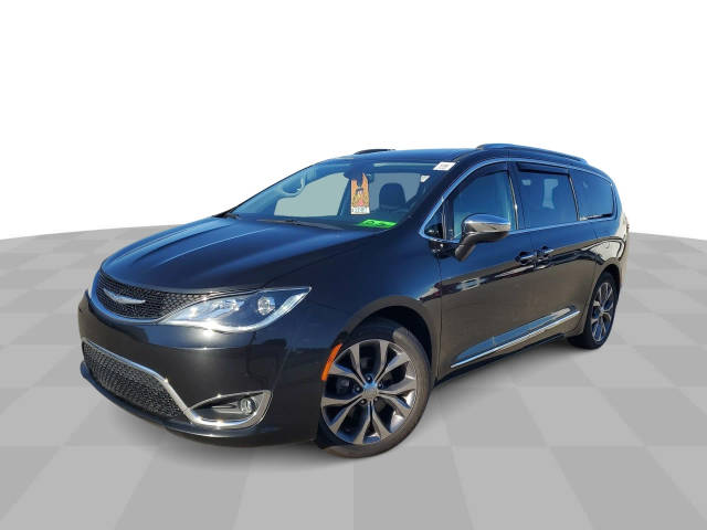 2018 Chrysler Pacifica Minivan Limited FWD photo