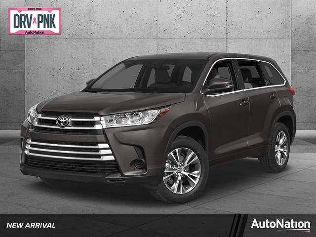 2018 Toyota Highlander LE Plus FWD photo