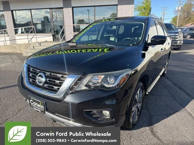 2017 Nissan Pathfinder SL 4WD photo