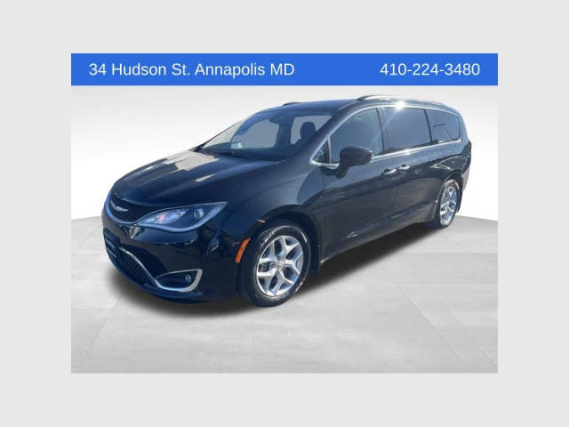 2018 Chrysler Pacifica Minivan Touring Plus FWD photo