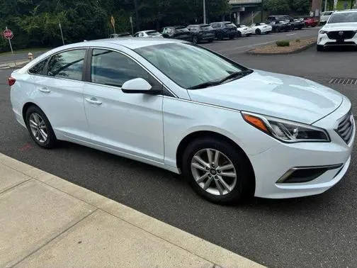 2017 Hyundai Sonata SE FWD photo