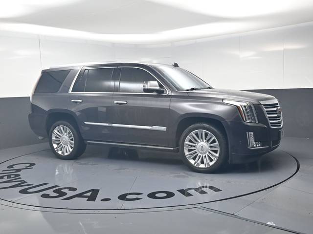 2018 Cadillac Escalade Platinum 4WD photo