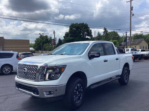 2018 Nissan Titan SV 4WD photo